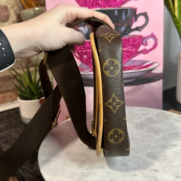 Louis Vuitton Bosphore Bum Bag